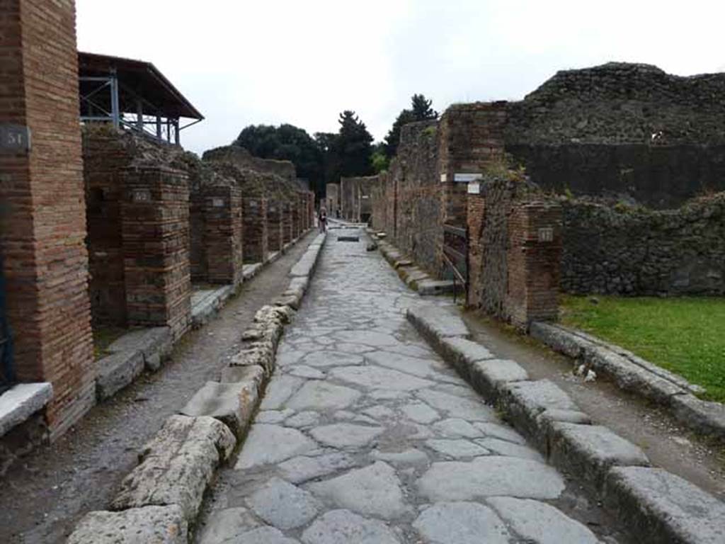 Vicolo Del Lupanare May 2010 Looking South Between VII 1 And VII 11